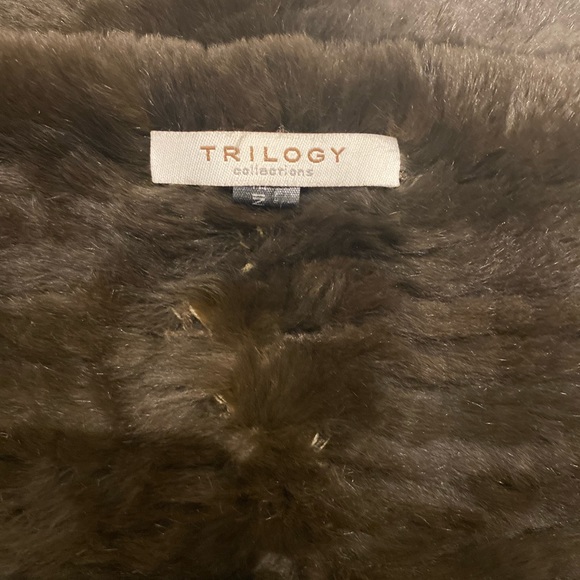 Trilogy Fur Shawl Scarf - Picture 4 of 4